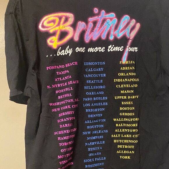 Black Graphic Britney Spears …baby one more time tour T-Shirt Vintage Y2K M - Picture 4 of 4